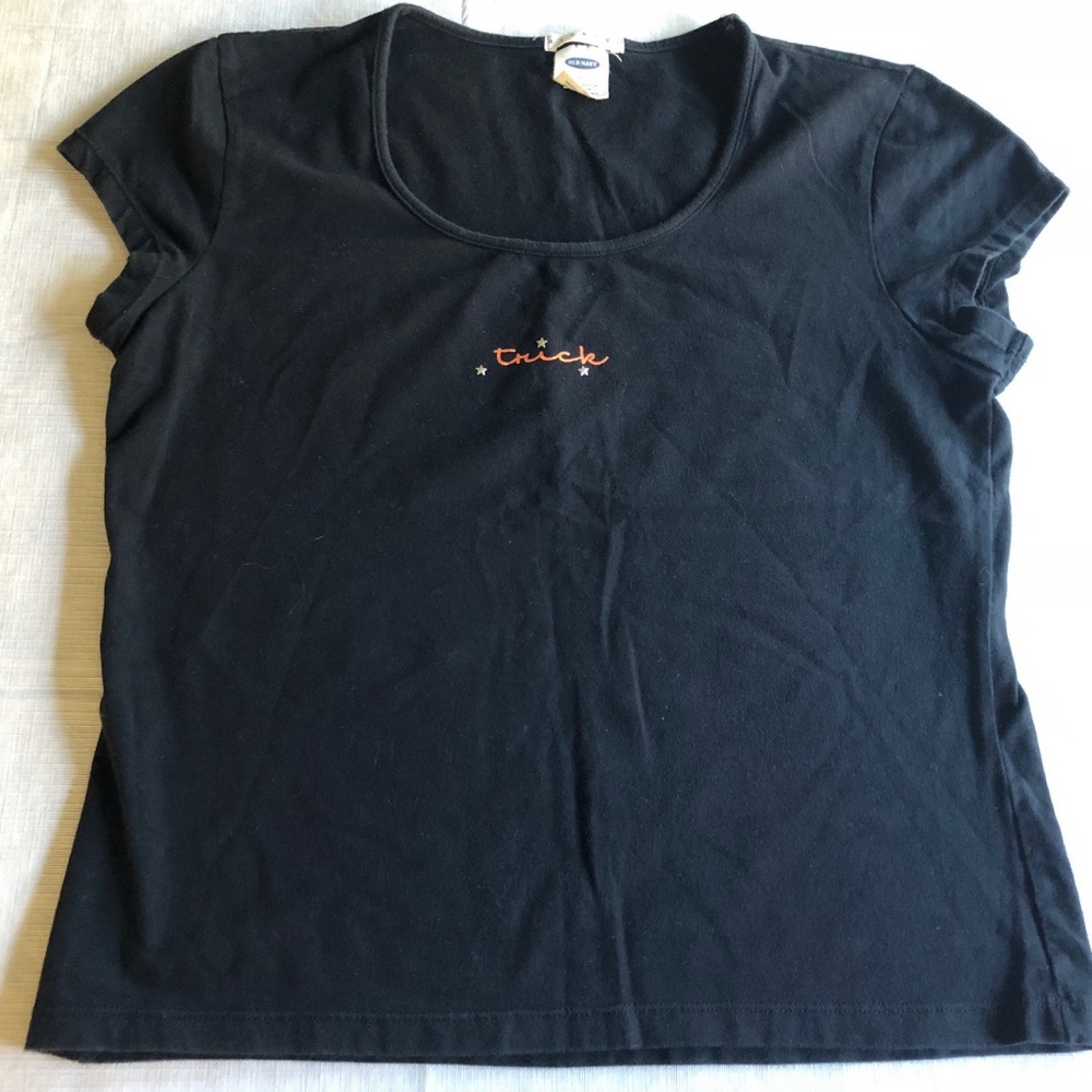 🕸 Trick or Treat Halloween Tee | Lowest Price! 🎃